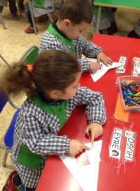 Gatameus colabora con la clase de los índios